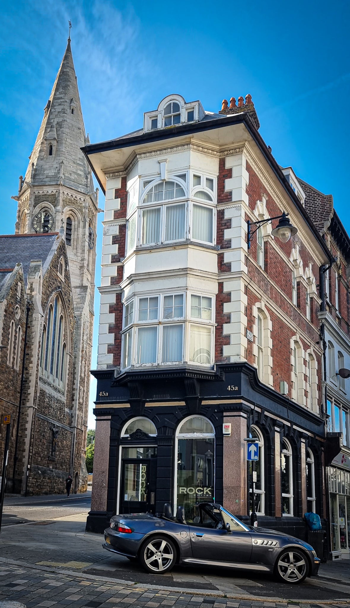 Rockoptika shop front